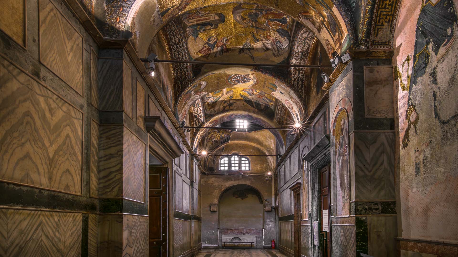 A wide perspective of the Inner Narthex mosaics and marble walls in the Chora Church - Εκκλησία της Χώρας, Μωσαϊκά Εσωτερικού Νάρθηκα